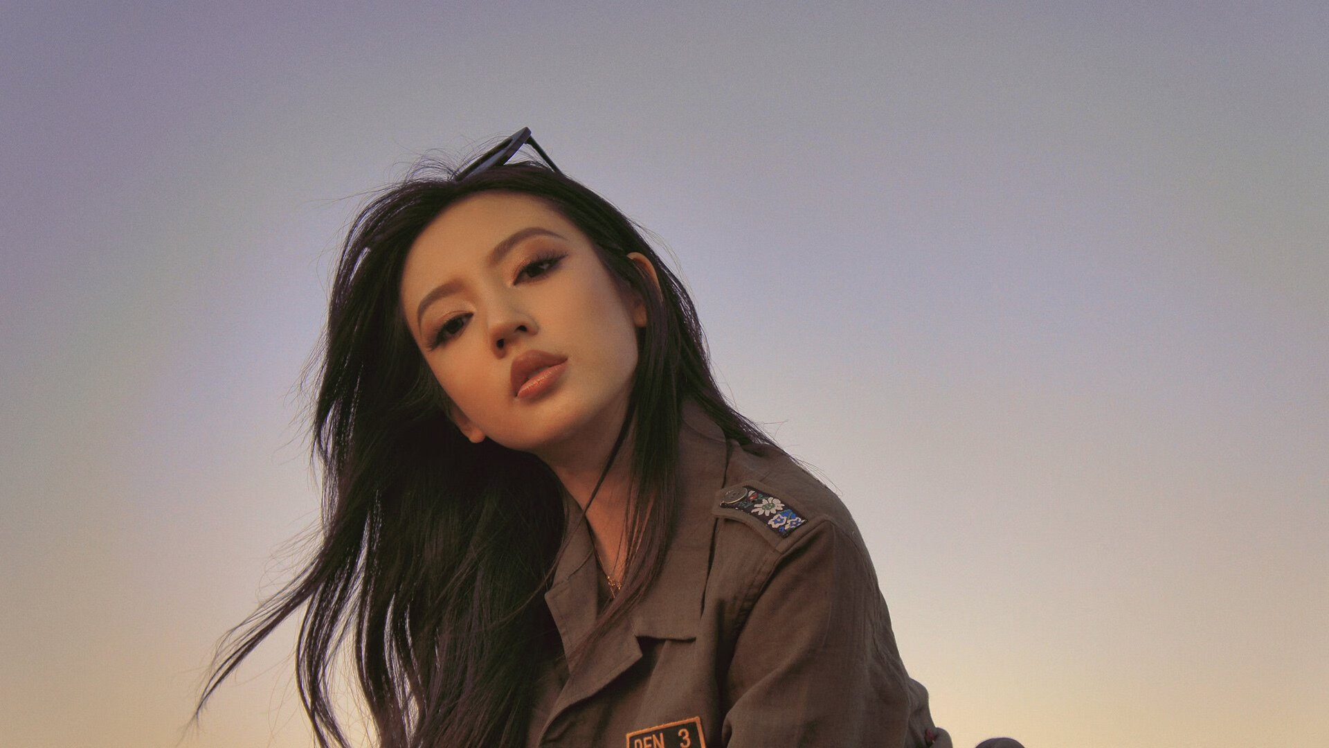 九游电脑版-_水上摩托表演赛：速度与水花的极限角逐_，水上摩托车价格是多少